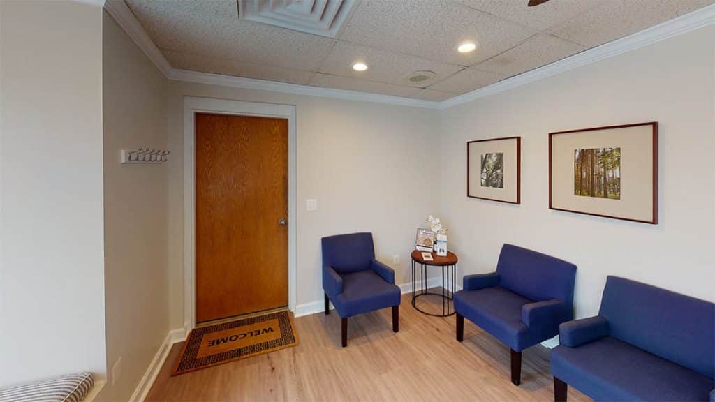 Dr Jones Family Dentistry Living Room Image